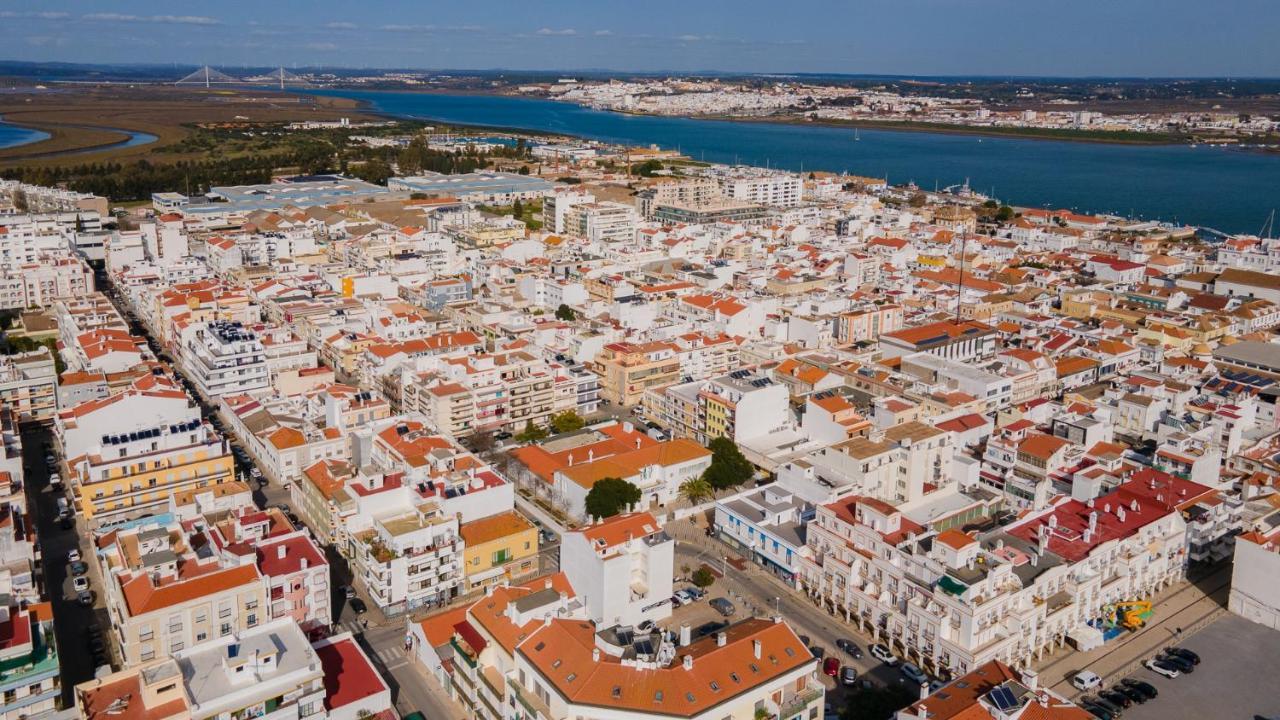 Bright 1Bdr Apartment W/Balcony By Lovelystay Vila Real de Santo Antonio Luaran gambar